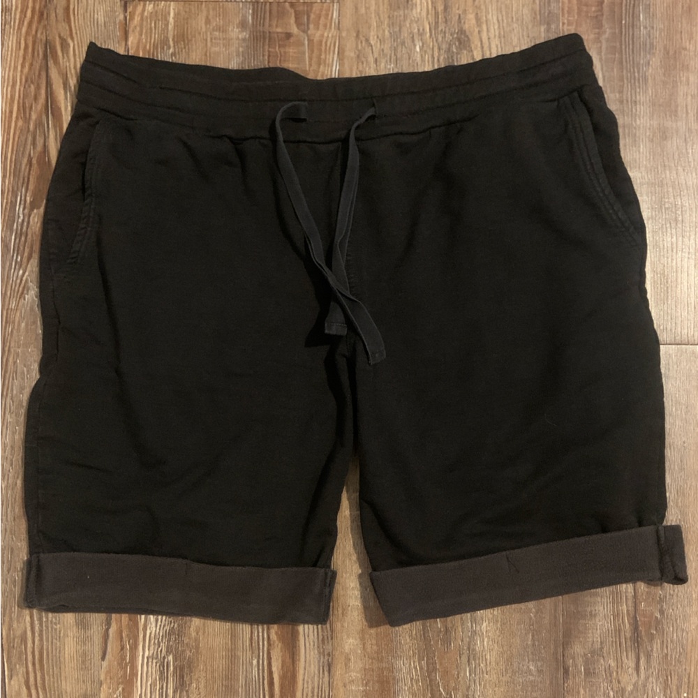 Evy's Tree Black Jogger Shorts size Medium